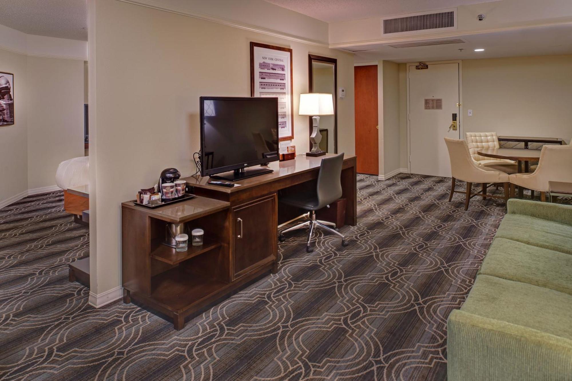 St. Louis Union Station Hotel, Curio Collection By Hilton Екстериор снимка