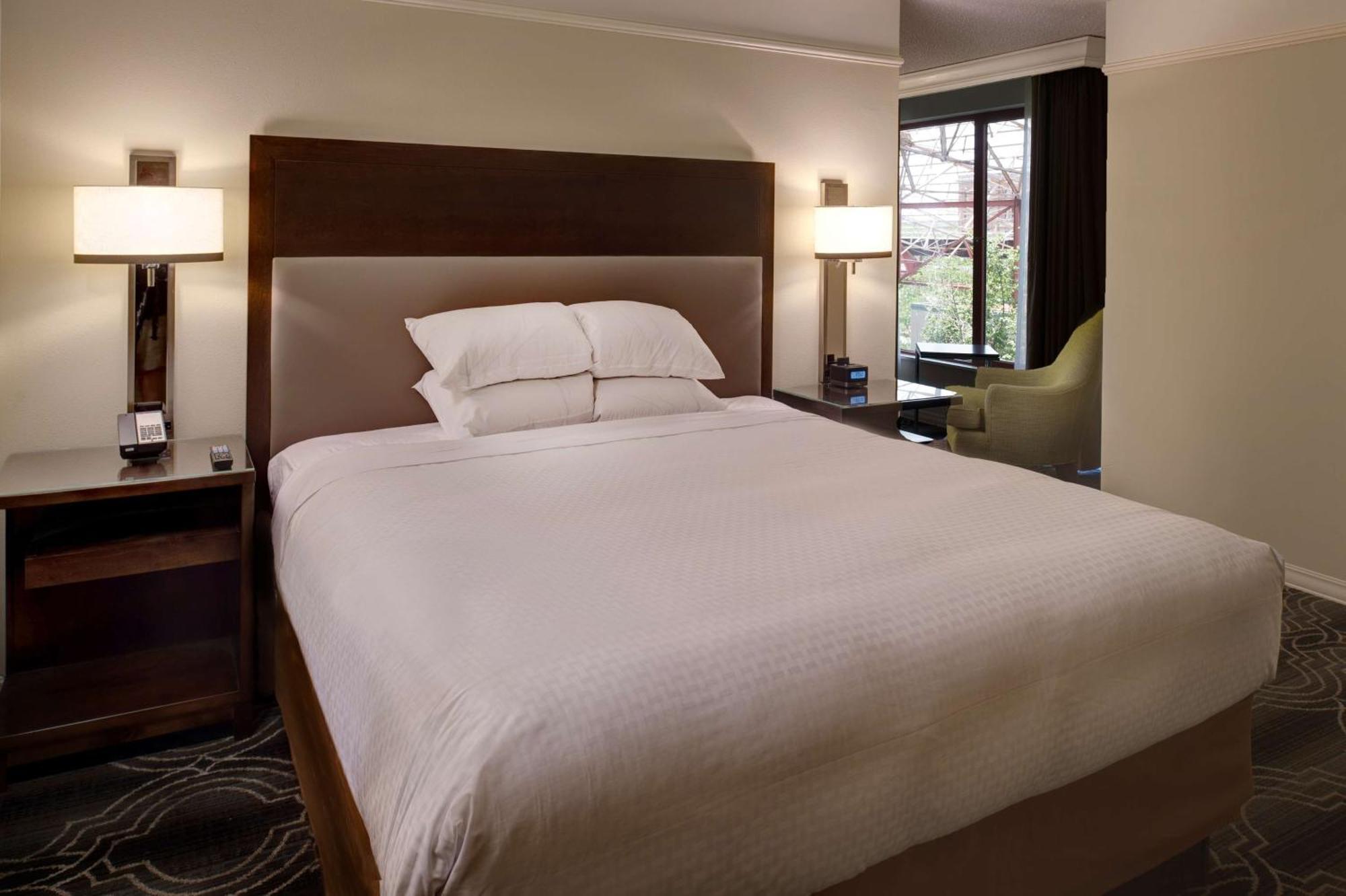 St. Louis Union Station Hotel, Curio Collection By Hilton Екстериор снимка