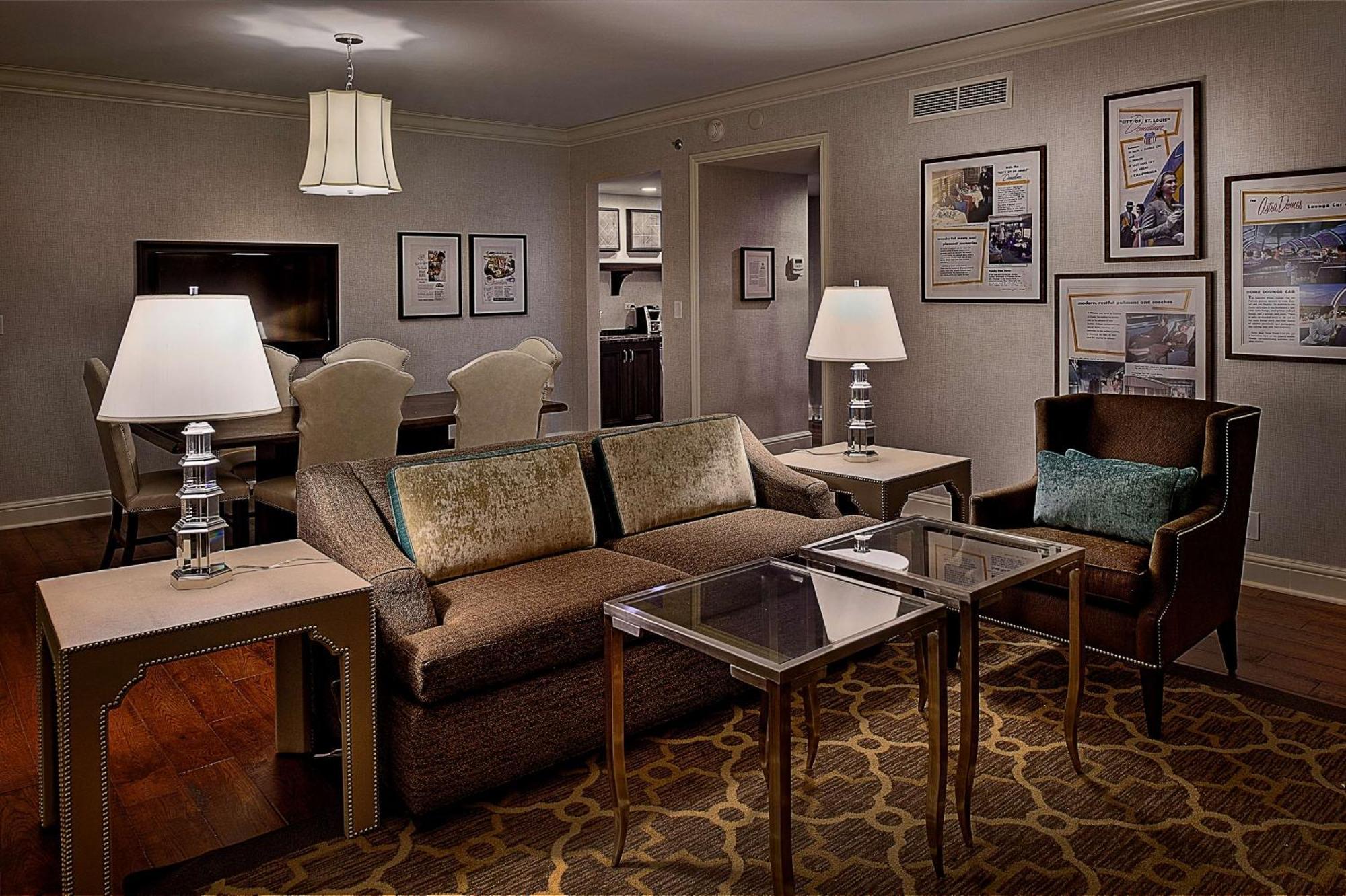 St. Louis Union Station Hotel, Curio Collection By Hilton Екстериор снимка