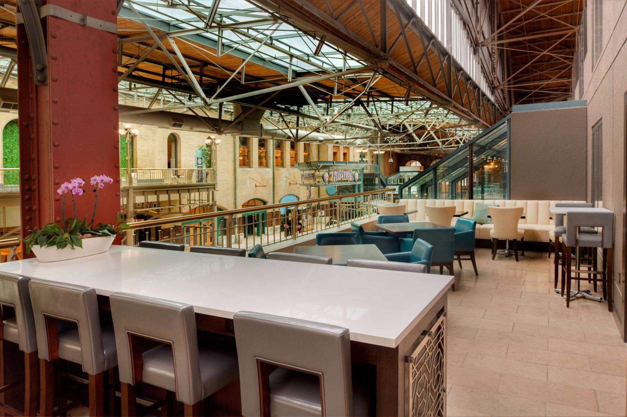 St. Louis Union Station Hotel, Curio Collection By Hilton Екстериор снимка