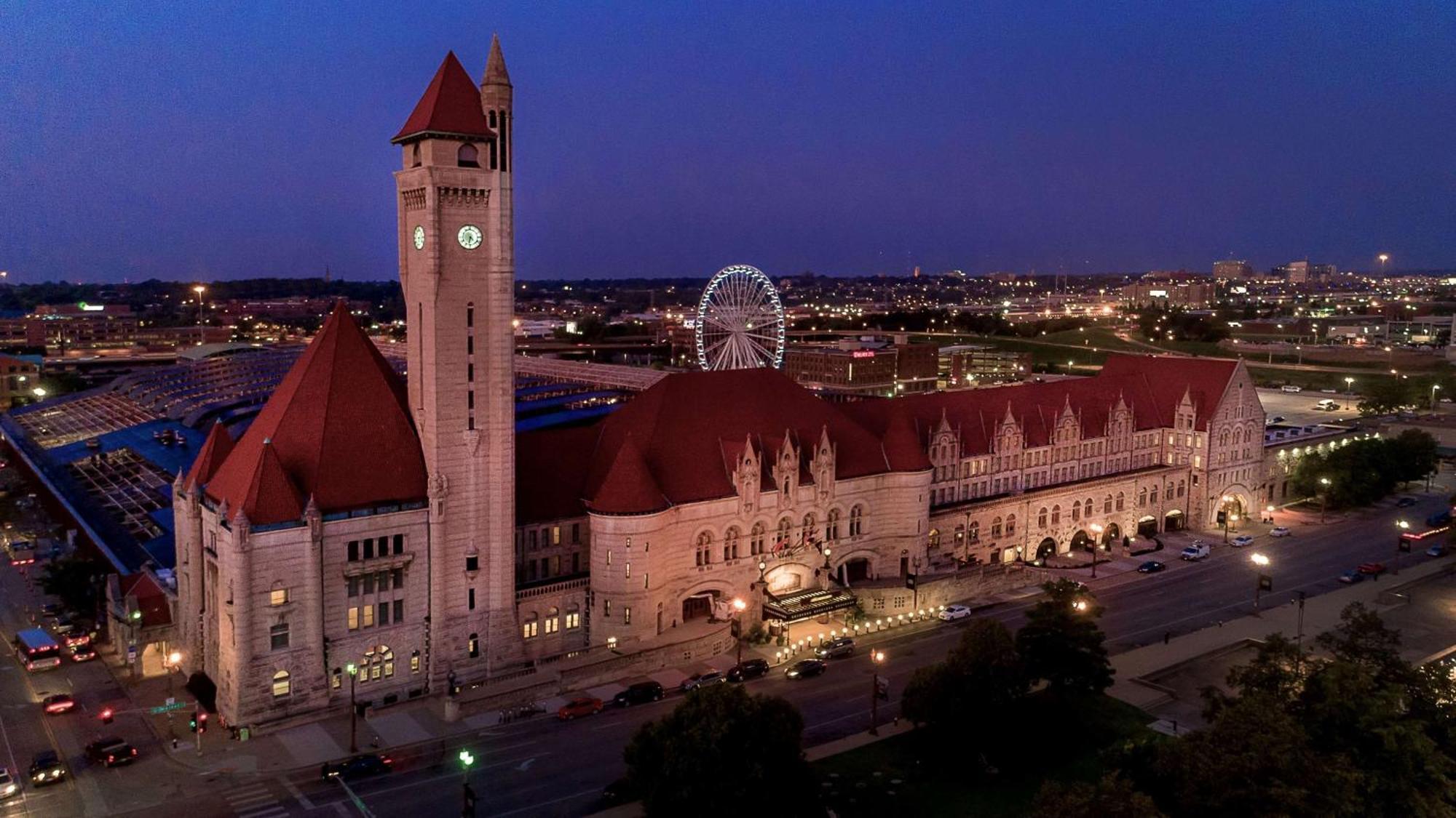 St. Louis Union Station Hotel, Curio Collection By Hilton Екстериор снимка